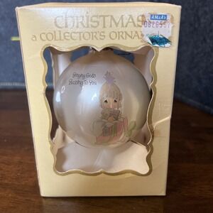 Precious Moments Bringing Gods Blessing To You Ornament‎ 1986